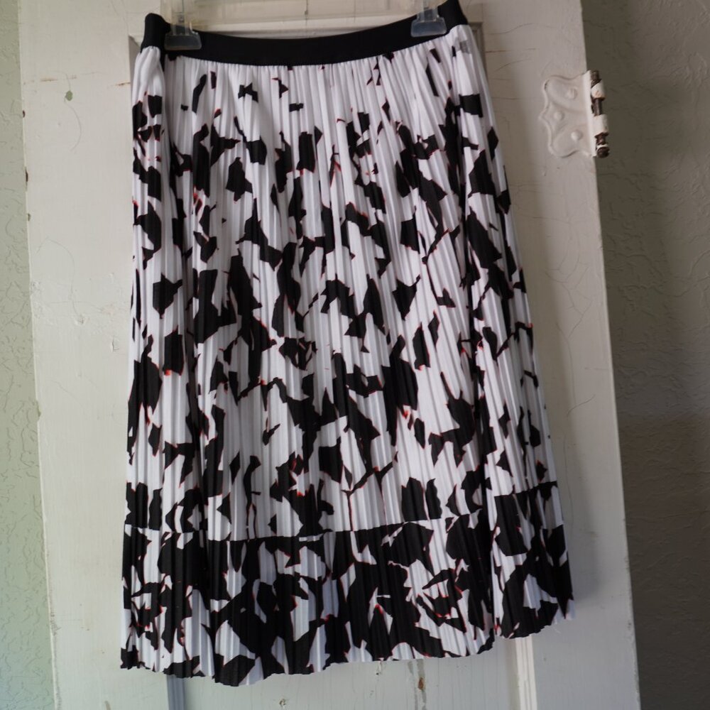 Apt. 9 Skirt Size Medium - image 3